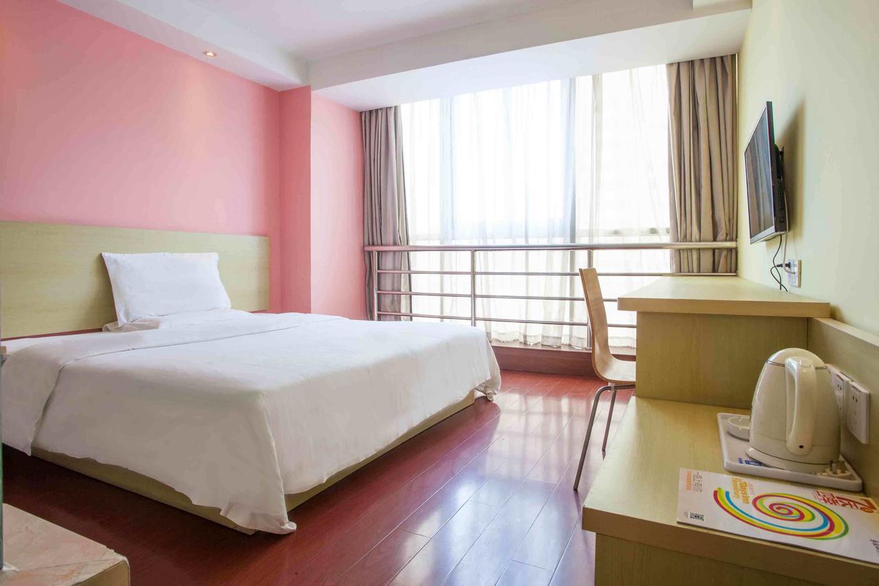 365 Hotel Haimen Ruang foto
