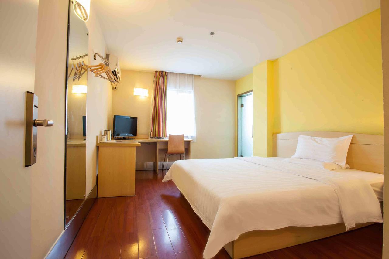 365 Hotel Haimen Ruang foto